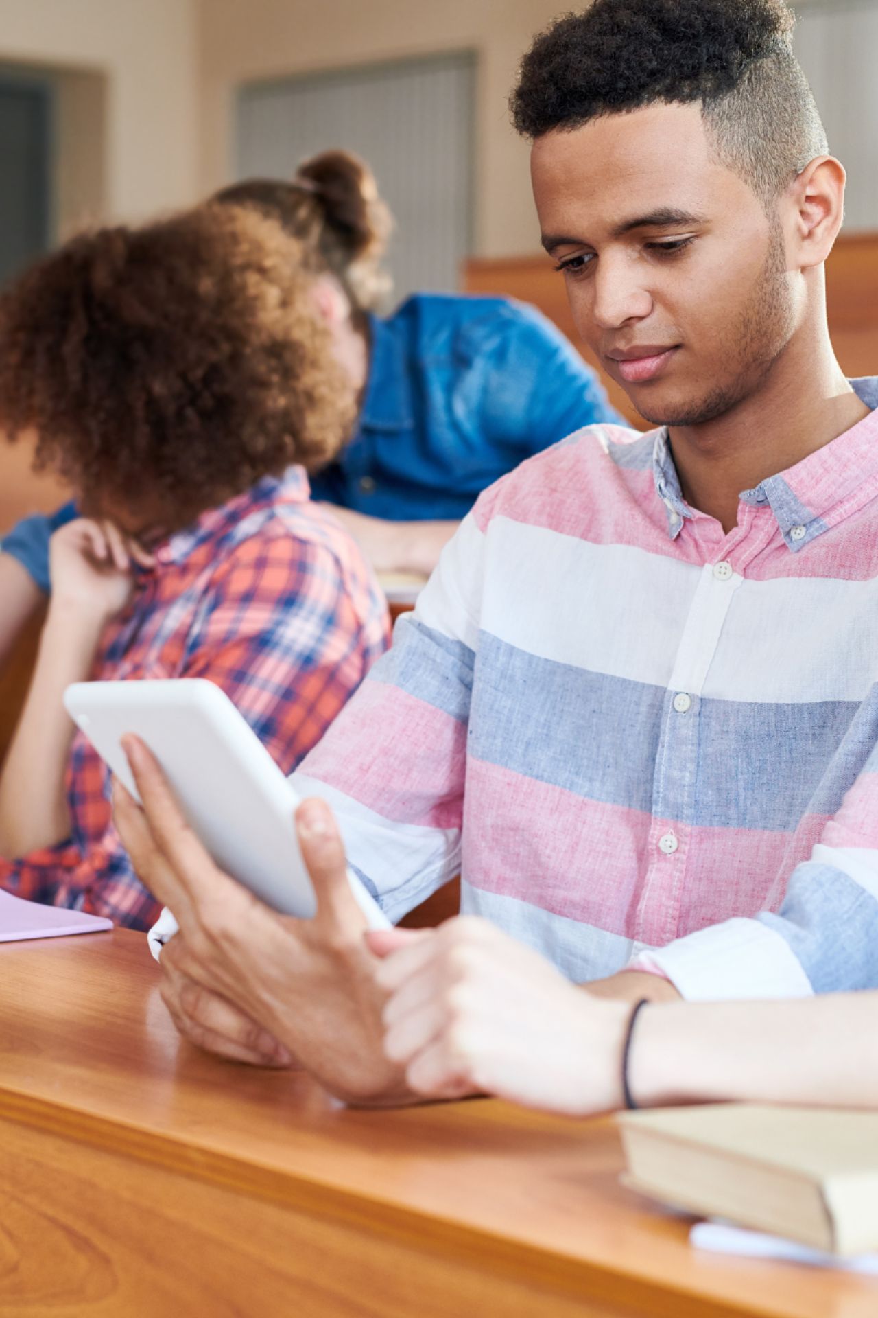 Cloud Communications for Education - Universal Connectivity Cloud Communications for Education - Universal Connectivity