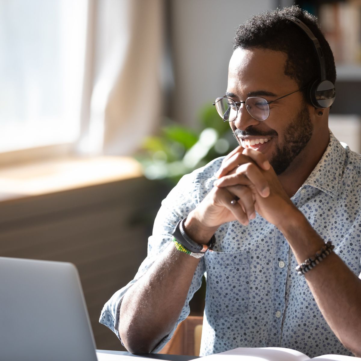 Remote Teams - Team Collaboration - Universal Connectivity